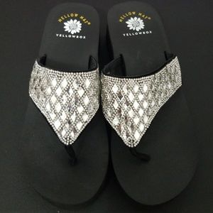 yellow box yoga mat flip flops